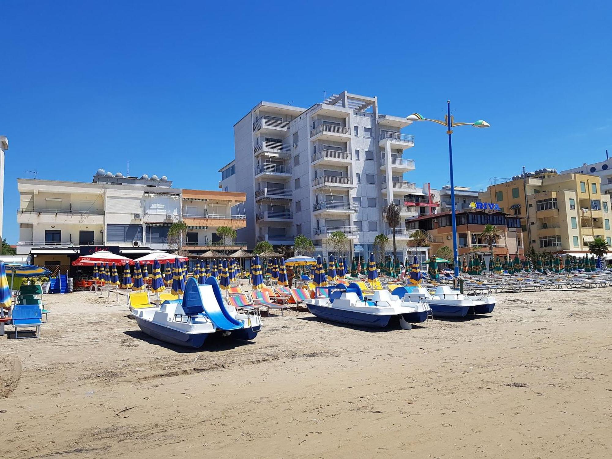 Sea View Apartments In Dıraç Dış mekan fotoğraf