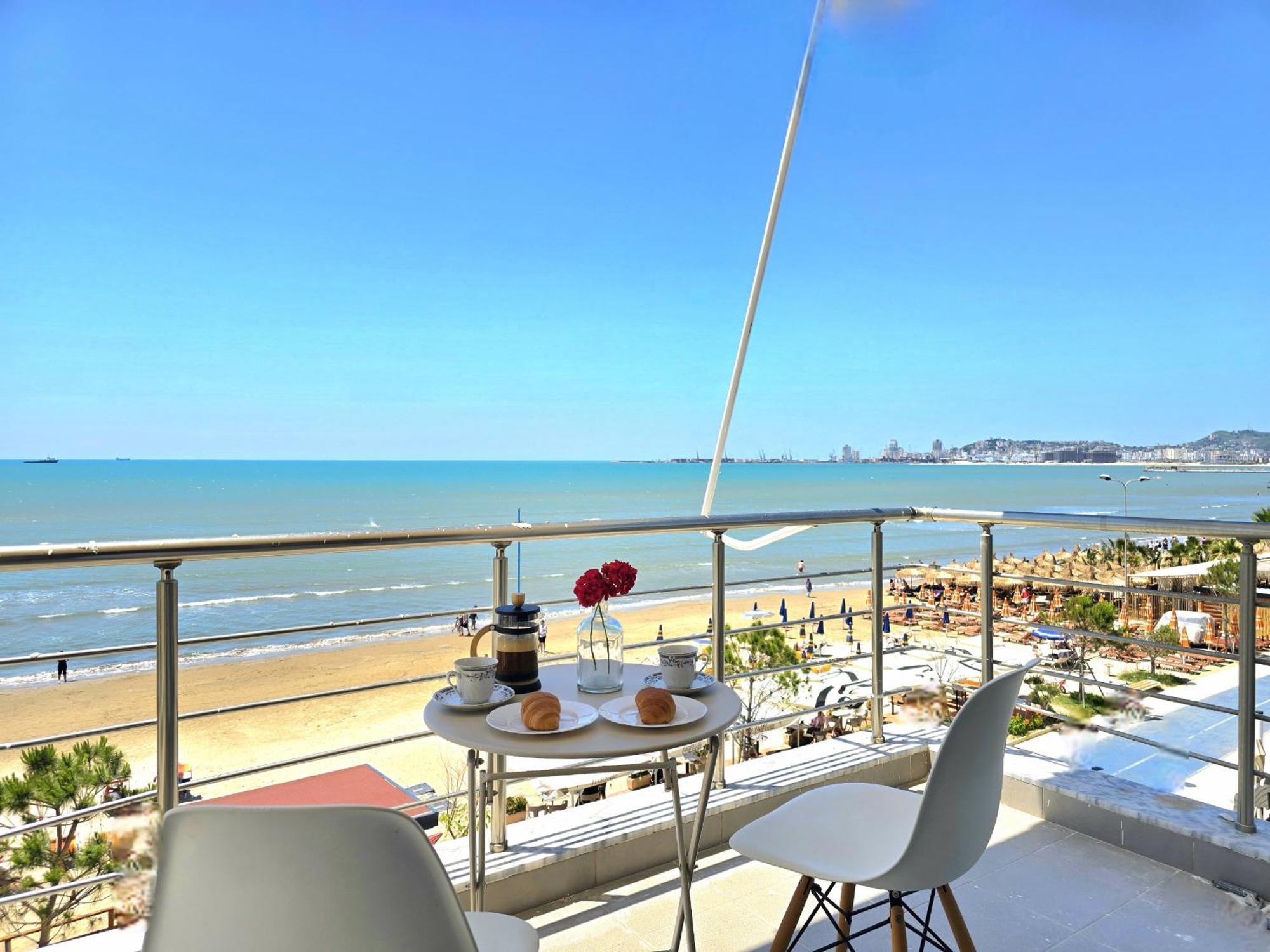 Sea View Apartments In Dıraç Dış mekan fotoğraf