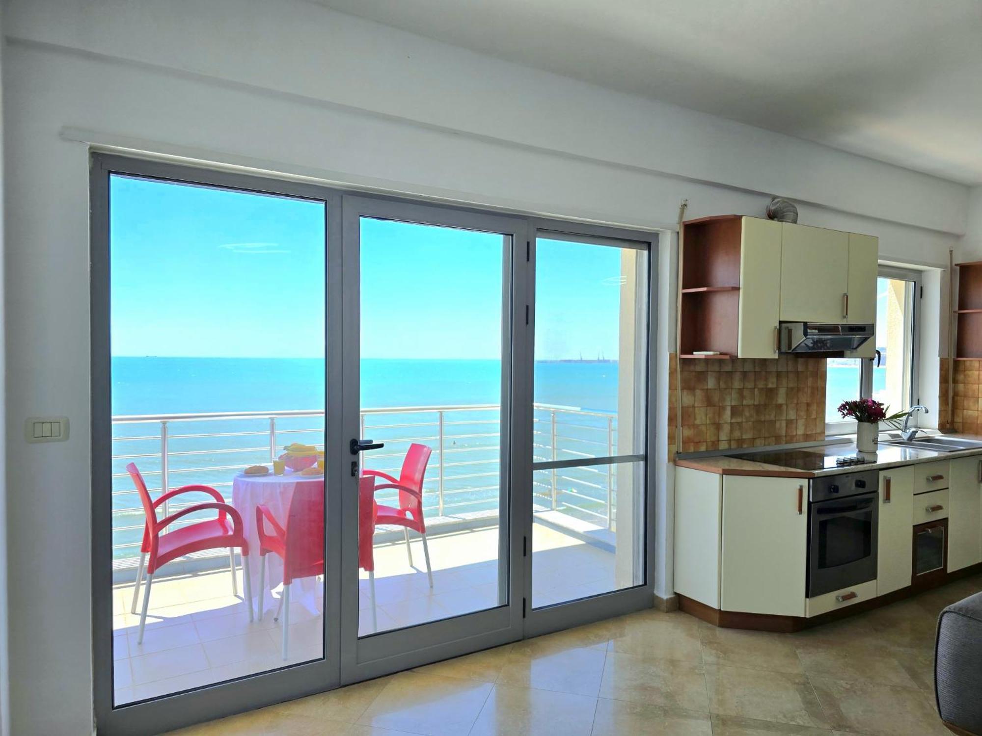 Sea View Apartments In Dıraç Dış mekan fotoğraf