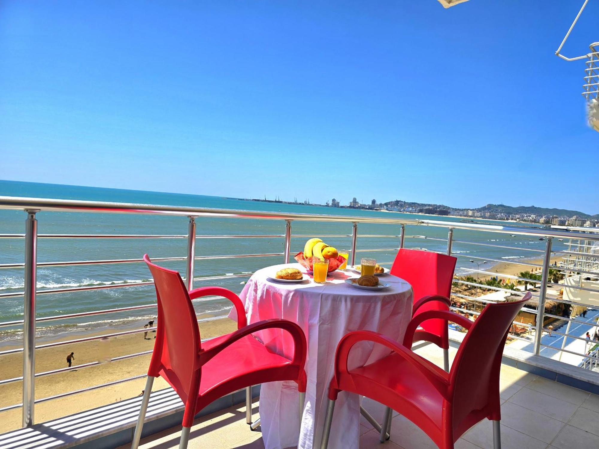 Sea View Apartments In Dıraç Dış mekan fotoğraf